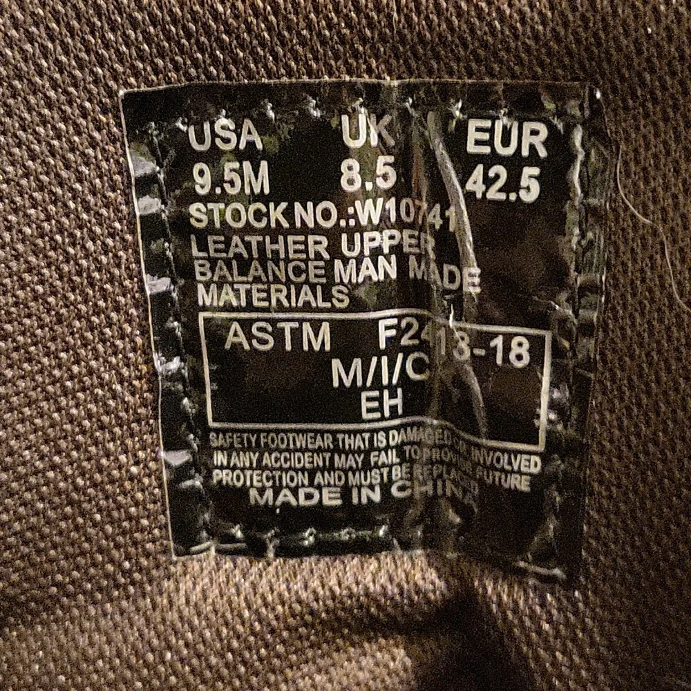 Wolverine Brown Steel Toe 8" 9.5M Boots - Picture 5 of 7